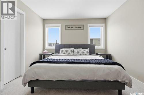 611 Ells Crescent, Saskatoon, SK - Indoor Photo Showing Bedroom