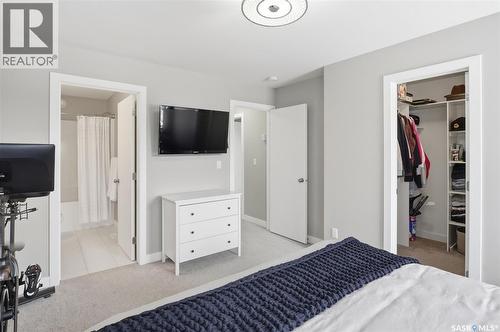 611 Ells Crescent, Saskatoon, SK - Indoor Photo Showing Bedroom