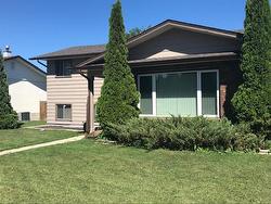 159 Whitegates CR  Winnipeg, MB R3K 1L1