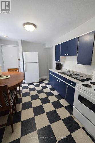 514 Bay Street, Ottawa, ON - Indoor Photo Showing Kitchen