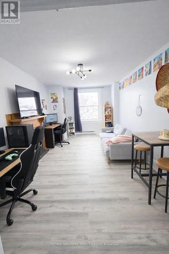 514 Bay Street, Ottawa, ON - Indoor