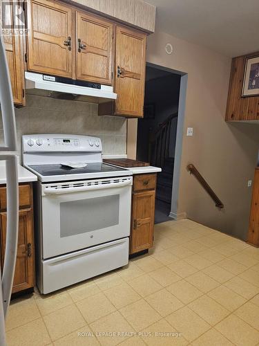 4170 Treetop Crescent, Mississauga, ON - Indoor Photo Showing Kitchen