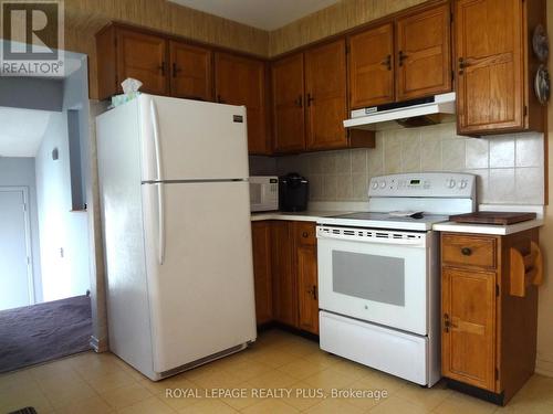 4170 Treetop Crescent, Mississauga, ON - Indoor Photo Showing Kitchen