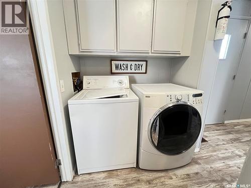 35 Cypress Mobile Home Park, Maple Creek, SK - Indoor Photo Showing Laundry Room
