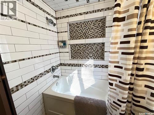 35 Cypress Mobile Home Park, Maple Creek, SK - Indoor