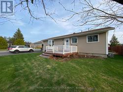140 CAROLINE COURT Temiskaming Shores (New Liskeard), ON P0J 1P0
