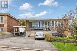 264 MICHEL CIRCLE  Ottawa, ON K1L 7P9