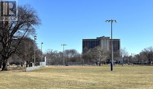 10 Eldon Avenue, Toronto, ON - Outdoor