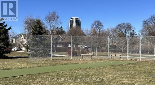 10 Eldon Avenue, Toronto, ON - Outdoor