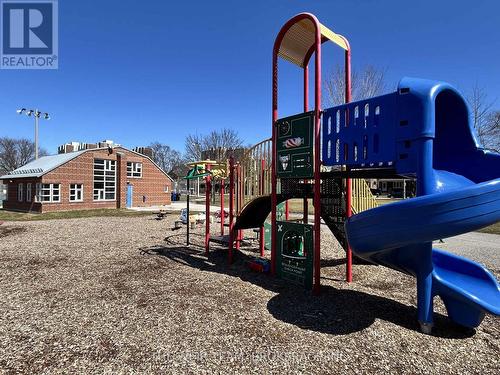 10 Eldon Avenue, Toronto, ON - Outdoor