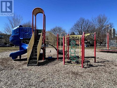 10 Eldon Avenue, Toronto, ON - Outdoor