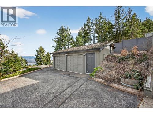 935 Lloyd Jones Drive, West Kelowna, BC - Outdoor