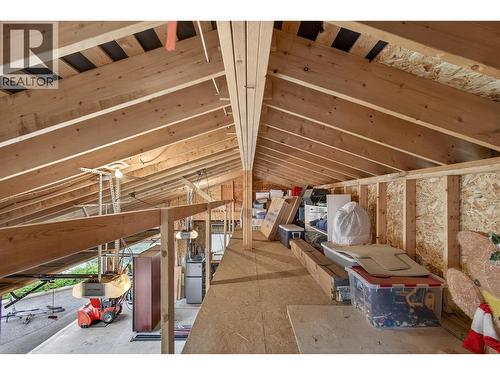 935 Lloyd Jones Drive, West Kelowna, BC - Indoor Photo Showing Other Room