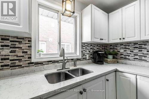 62 Spadara Drive, Hamilton, ON - Indoor Photo Showing Kitchen With Double Sink