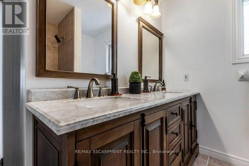62 Spadara Drive, Hamilton, ON - Indoor Photo Showing Bathroom