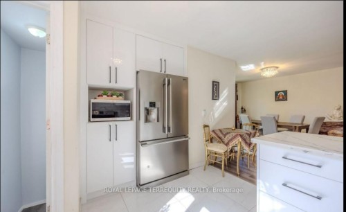 25 Bailey Crescent, Aurora, ON 