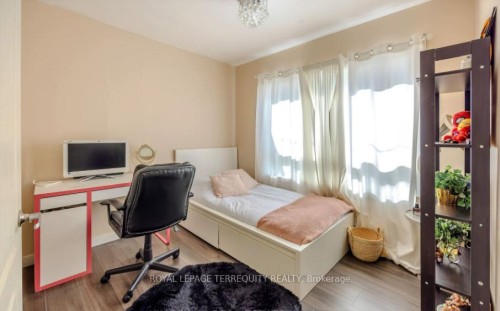 25 Bailey Crescent, Aurora, ON 