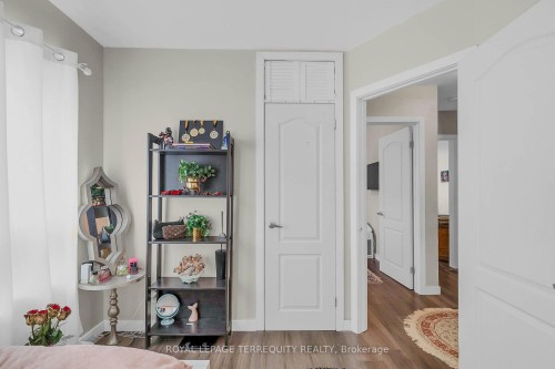 25 Bailey Crescent, Aurora, ON 