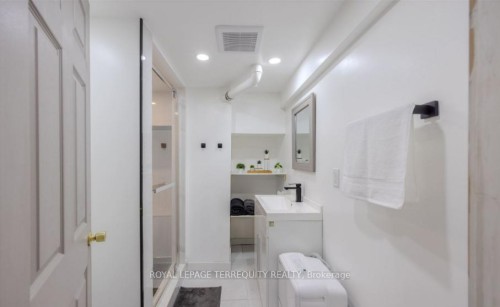 25 Bailey Crescent, Aurora, ON 