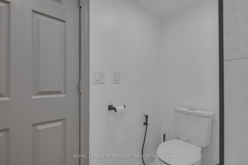 25 Bailey Crescent, Aurora, ON 