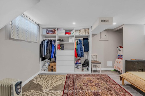 25 Bailey Crescent, Aurora, ON 