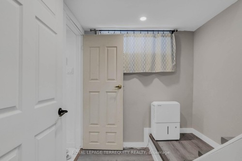 25 Bailey Crescent, Aurora, ON 