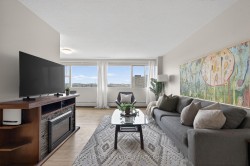 1202-725 Don Mills Road Toronto, ON M3C 1S6