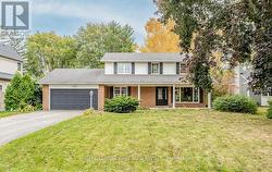 1466 SEAGRAM AVENUE Oakville, ON L6L 1X1