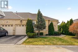 2243 TURNBERRY ROAD  Burlington, ON L7M 4Y4