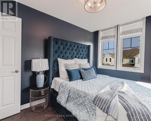 2 Nectarlane Avenue, Caledon, ON - Indoor Photo Showing Bedroom