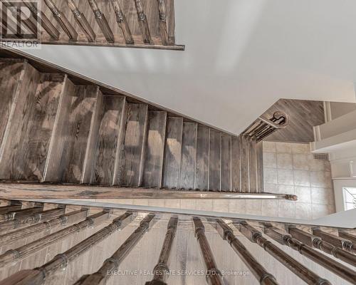 2 Nectarlane Avenue, Caledon, ON - Indoor