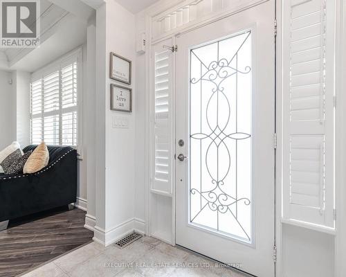 2 Nectarlane Avenue, Caledon, ON - Indoor Photo Showing Other Room