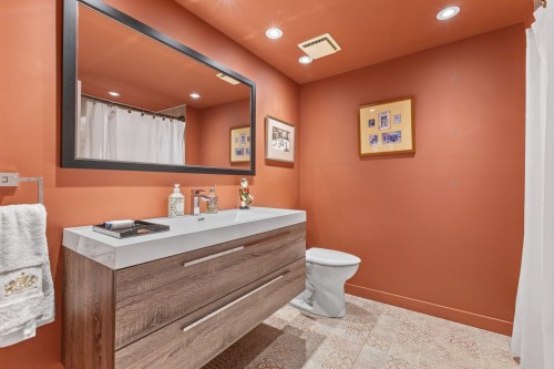 Bathroom - 6L-6100 Ch. Deacon, Montréal (Côte-Des-Neiges/Notre-Dame-De-Grâce), QC - Indoor Photo Showing Bathroom