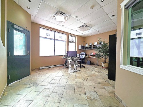 Office - 101-575 Boul. Du Curé-Boivin, Boisbriand, QC - Indoor Photo Showing Other Room