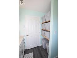 storage in bathroom - 