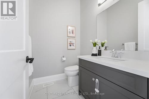3905 Sideline 14, Pickering, ON - Indoor Photo Showing Bathroom
