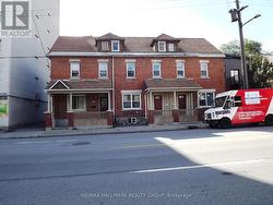 260 BRONSON AVENUE N Ottawa, ON K1R 6H8