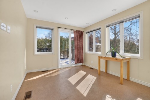 Sun Room - 71 Av. Edison, Saint-Lambert, QC - Indoor Photo Showing Other Room