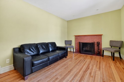 Living Room - 71 Av. Edison, Saint-Lambert, QC - Indoor Photo Showing Living Room With Fireplace