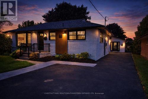 88 WOODHAVEN ROAD  Kitchener, ON N2C 1V1