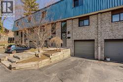 621 FRANCIS Road  Burlington, ON L7T 3X6