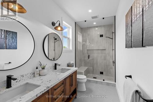 574461 Sideroad 40, West Grey, ON - Indoor Photo Showing Bathroom