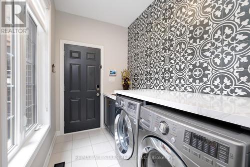 212 East'S Corners Boulevard, Vaughan, ON - Indoor Photo Showing Laundry Room