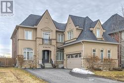 25 MUNSIE DRIVE King, ON L7B 0N8