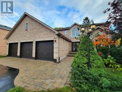 19 NORTHVIEW CRESCENT Barrie, ON L4N 9T4
