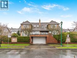 6 220 E KEITH ROAD  North Vancouver, BC V7L 1V5