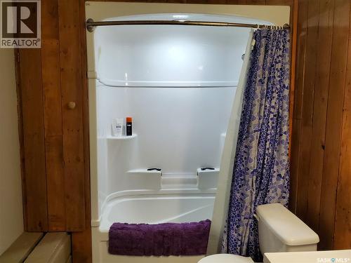 102 Railway Avenue E, Waldeck, SK - Indoor Photo Showing Bathroom