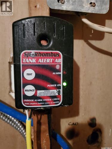 102 Railway Avenue E, Waldeck, SK - Indoor Photo Showing Other Room