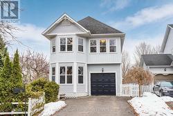 135 ALLAN STREET Scugog (Port Perry), ON L9L 1E4