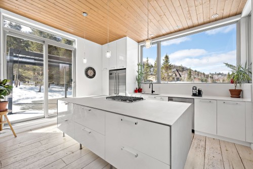 Cuisine - 2250 Ch. De L'Étang, Sainte-Adèle, QC - 